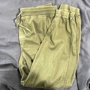Green GAP jogger